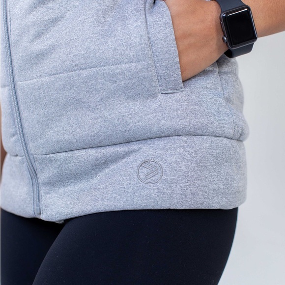 Savvi Meg Vest, Size Small, New without tags, Khaki/Tan Color - Picture 11 of 13